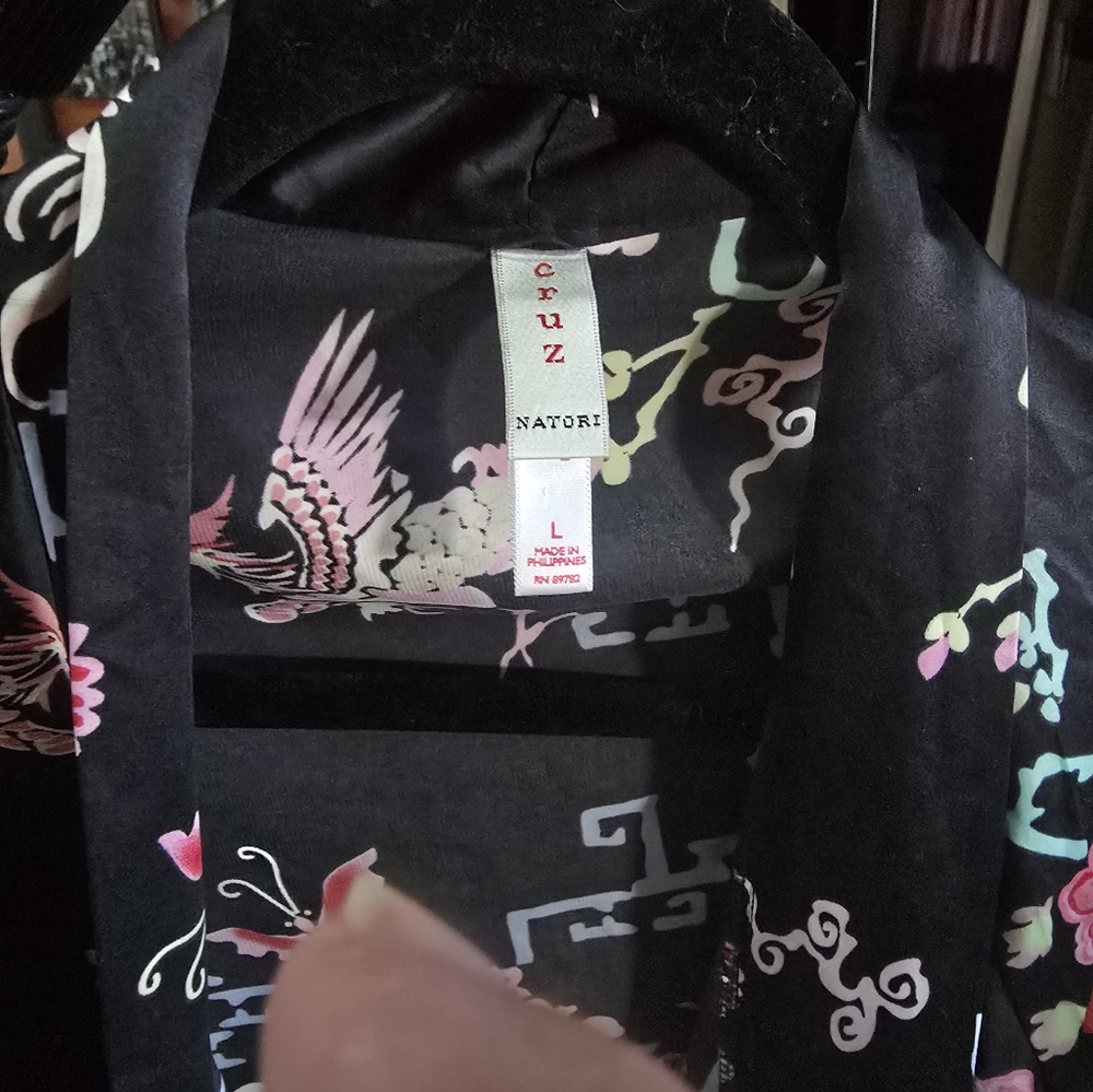 Natori Caftan Satin Robe Black Green Pink Asian Art to Wear Robe Kaftan Large - Picture 2 of 4
